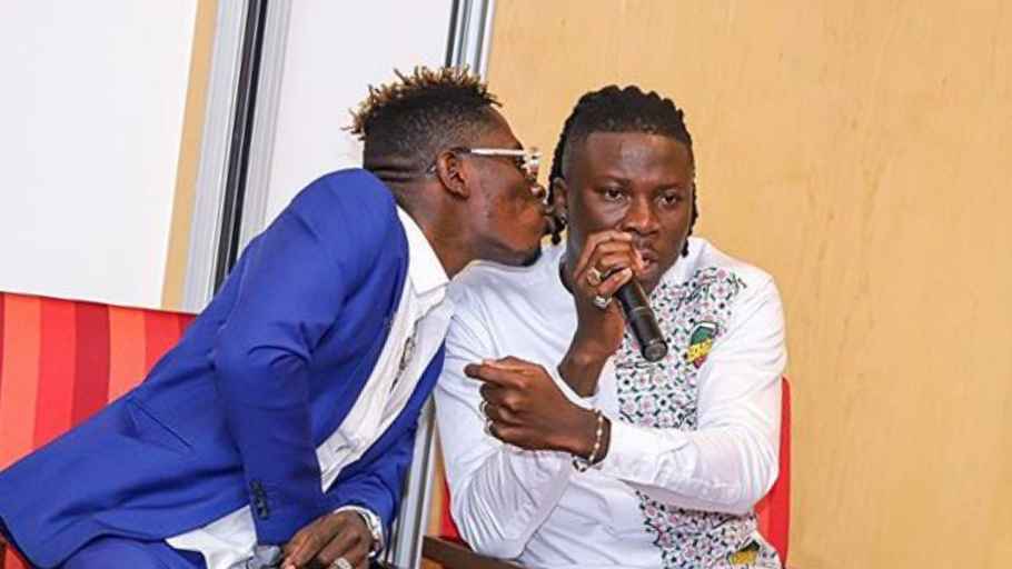 Shatta Wale explains why he kissed Stonebwoy at their peace conference