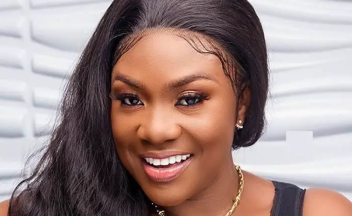 Emelia Brobbey 1 700x430 1