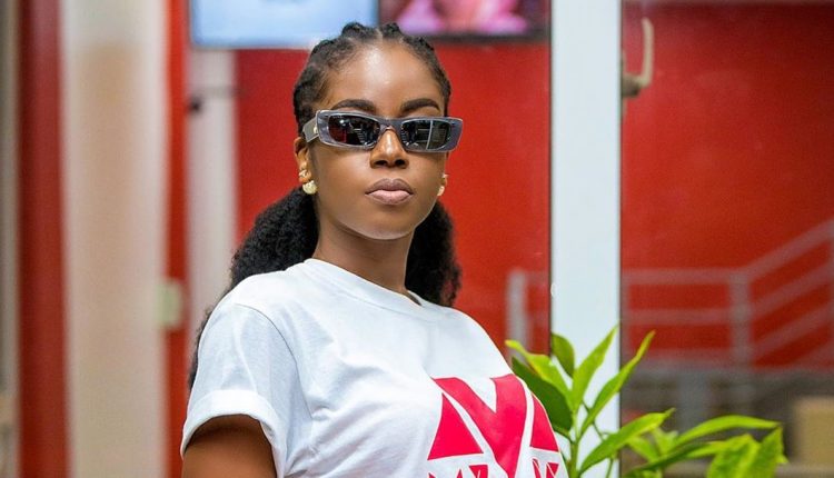 Mzvee ( Vera Hamenoo Kpeda ) Biography , Age , Education , Net Worth , Boyfriend , Date Of Birth , Birthday 3 Mzvee Biography