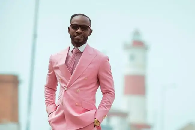 Okyeame Kwame reveals his first paycheck as an artist