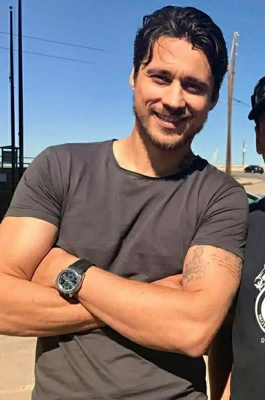 Queen of the south cast: full names and photos 5 James Valdez - Peter Gadiot