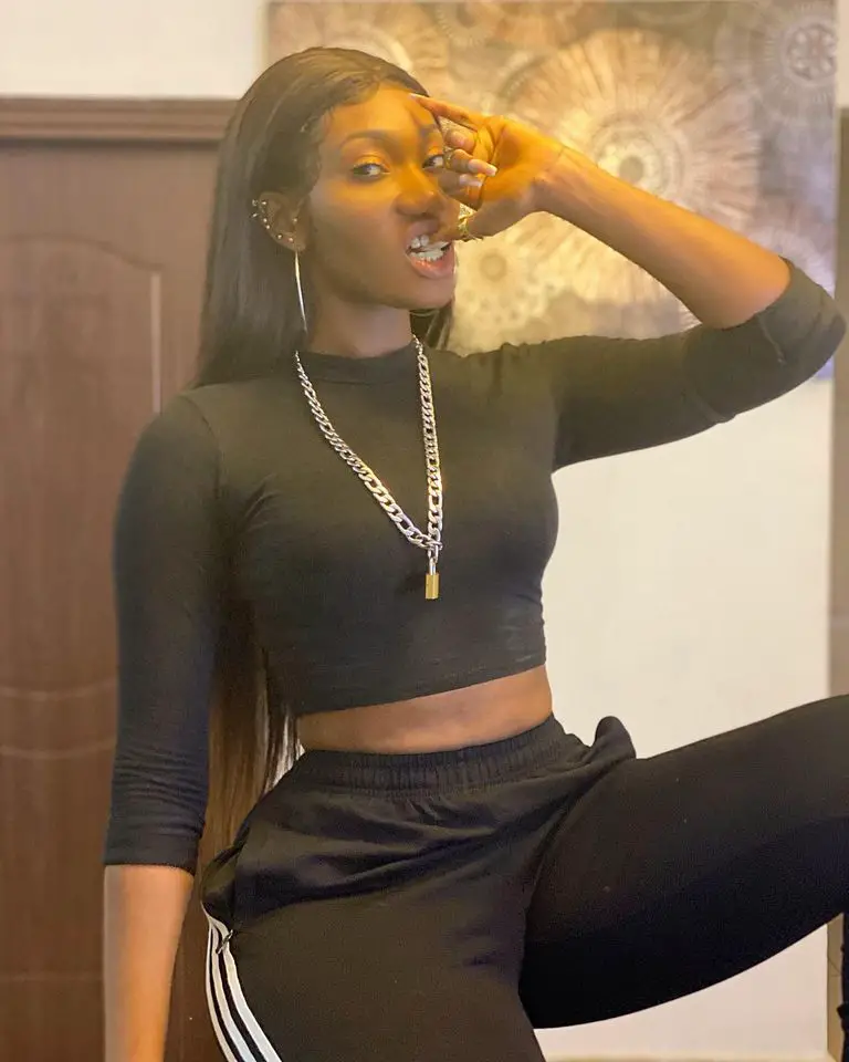 Build statues for Ebony, Bullet - Wendy Shay