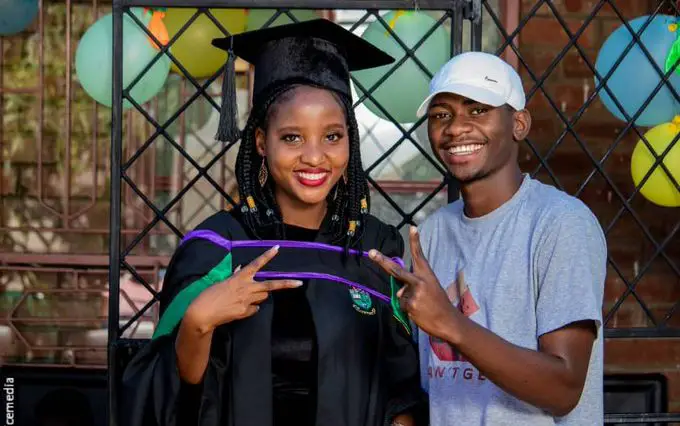 Zinja Tropez celebrates his young mother who had him at the age of 16 on her graduation (photos)
