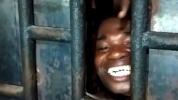 Video Of Dr UN Happy In Police Cells With Inmates Demanding For Their Award From Him