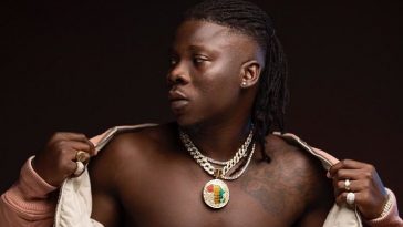 Stonebwoy defends Samini for endorsing Akufo-Addo’s re-election bid