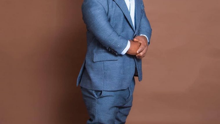 Victor Udochukwu Nwaogu ( Small Stout , Nkubi )