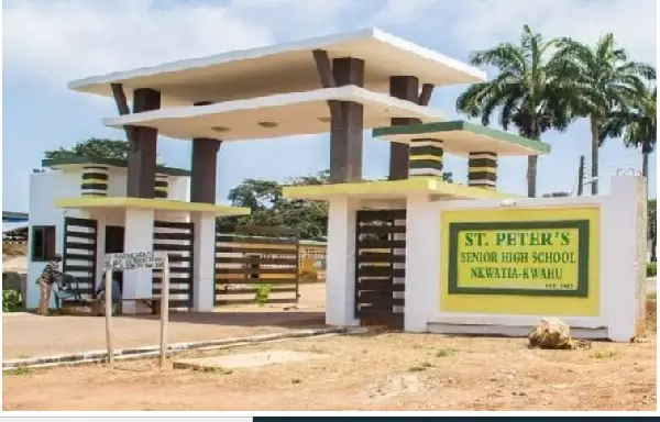 St Peter’s Headmaster Sets Up Barbering Shop To Shave ‘Rasta’ Students