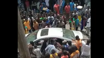 Takoradi robbery ,armed robbers shoot couple returning from bank in new video