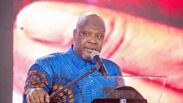 Kwami Sefa Kayi ( Biography, Age, Net worth )