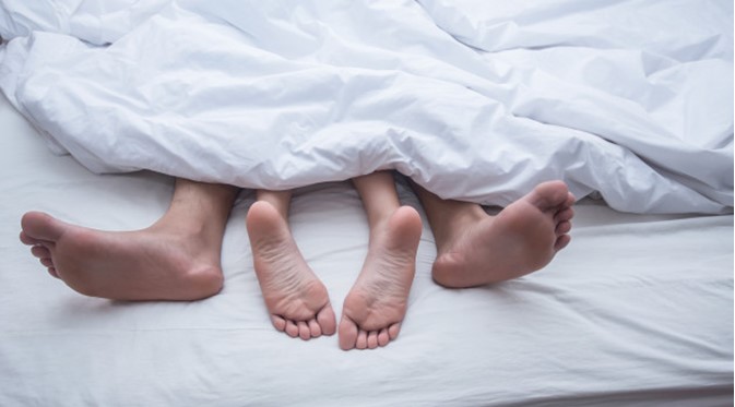 Wife asks court to dissolve her marriage because her husband lasts only 2 minutes in bed