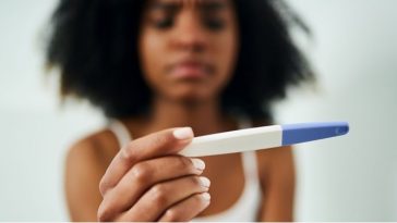 I don’t know the father of my baby but I suspect three guys – Pregnant student cries out