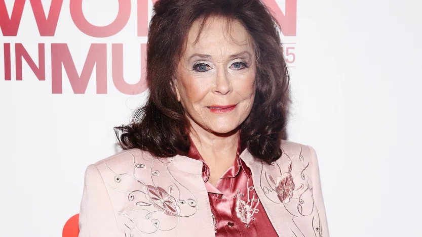 Loretta Lynn dead: cause of death