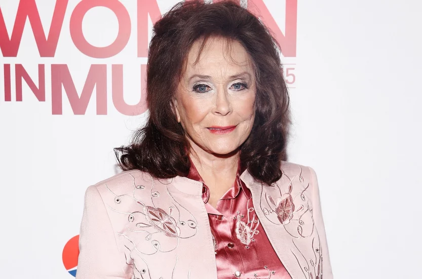 Loretta Lynn dead: cause of death