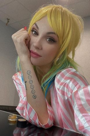 Who was Laney Chantal? 2 Laney Chantal