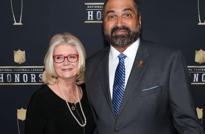 Dana Dokmanovich and Former NFL Player Franco Harris attend the NFL Honours at the University of Minnesota in Minneapolis, Minnesota. Photo: Christopher Polk Source: Getty Images