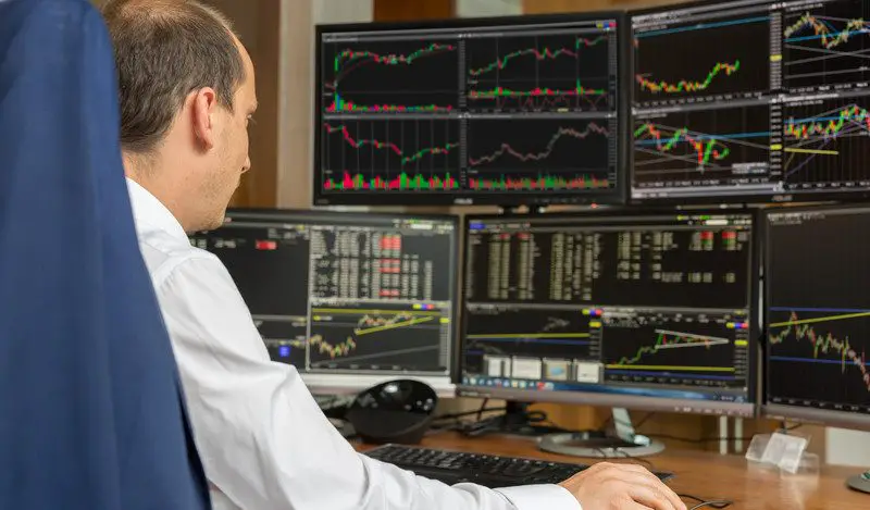 Traders Union experts answer the question how to buy or sell Dogecoin
