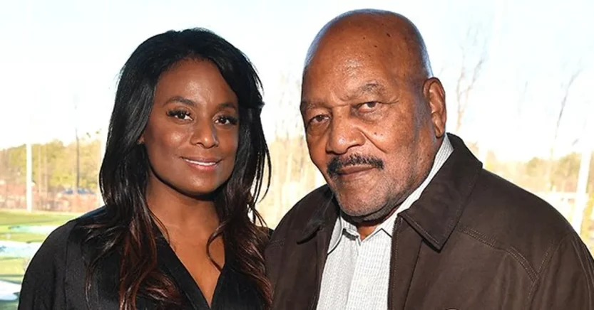 Monique Brown is Jim Brown's wife - Facts about her