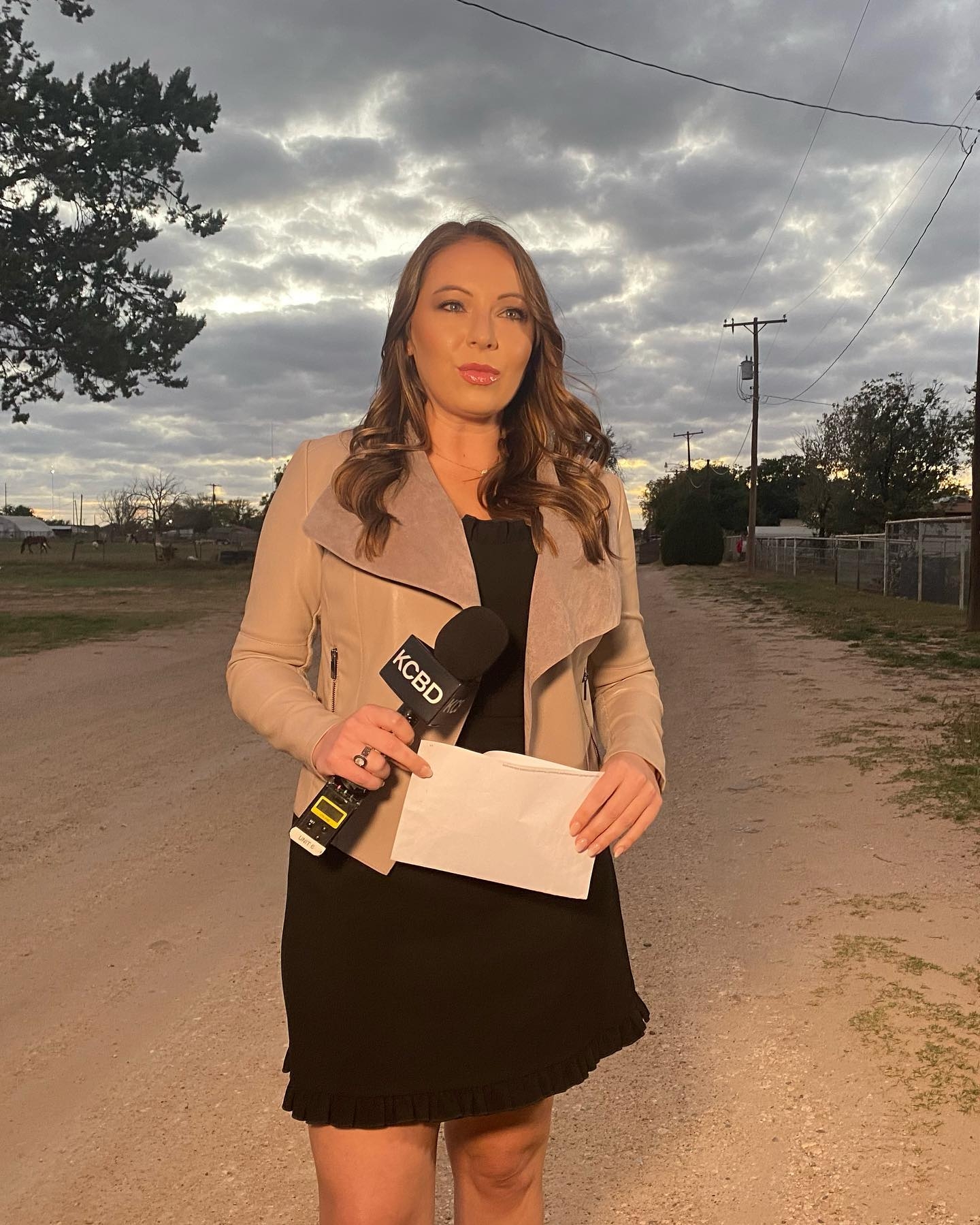 Shaley Sanders: Bio, age, profession, husband, children and other facts about KCBD reporter 2 Shaley Sanders
