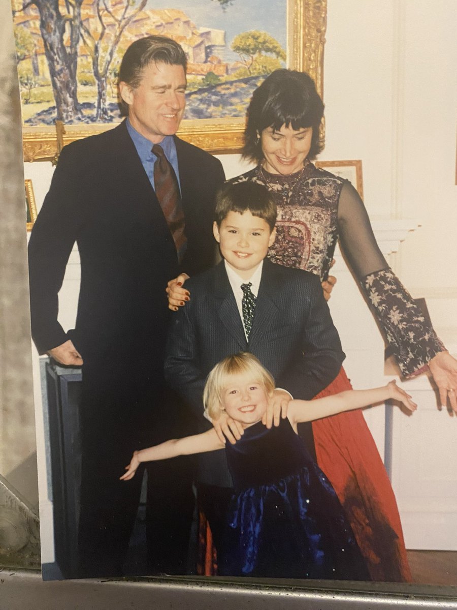 Pam Van Sant is Treat Williams wife