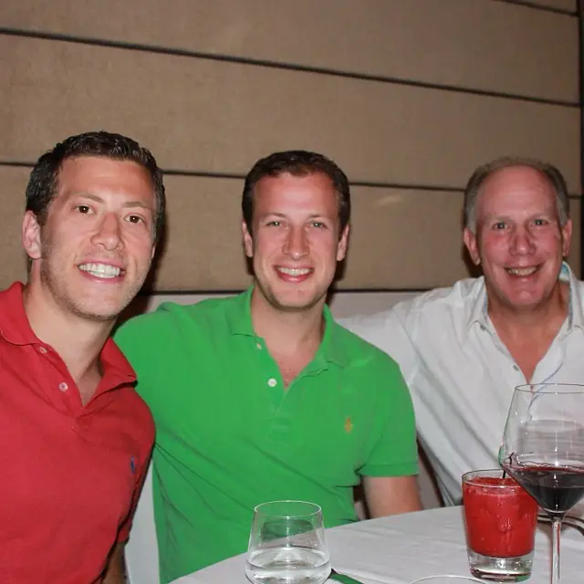 Steven Sadow wife, Susan Sadow: Married life, profession, ethnicity & other facts 4 Steven Sadow and Susan Sadow have 2 sons together