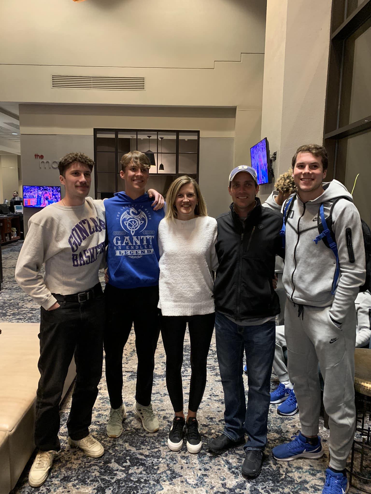 Riley Leonard with his parents,  Chad and Heather Sabol Leonard and siblings Cole and Devin Leonard