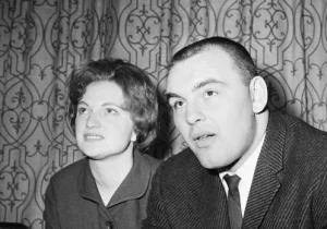 Helen Essenhart Butkus: Early Life and Marriage