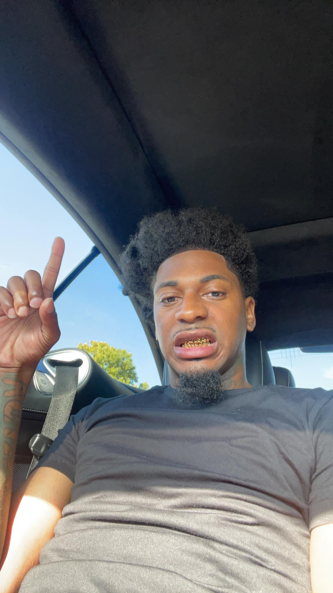 Janavo Hayes Gainesville Park apartments shooting What we know