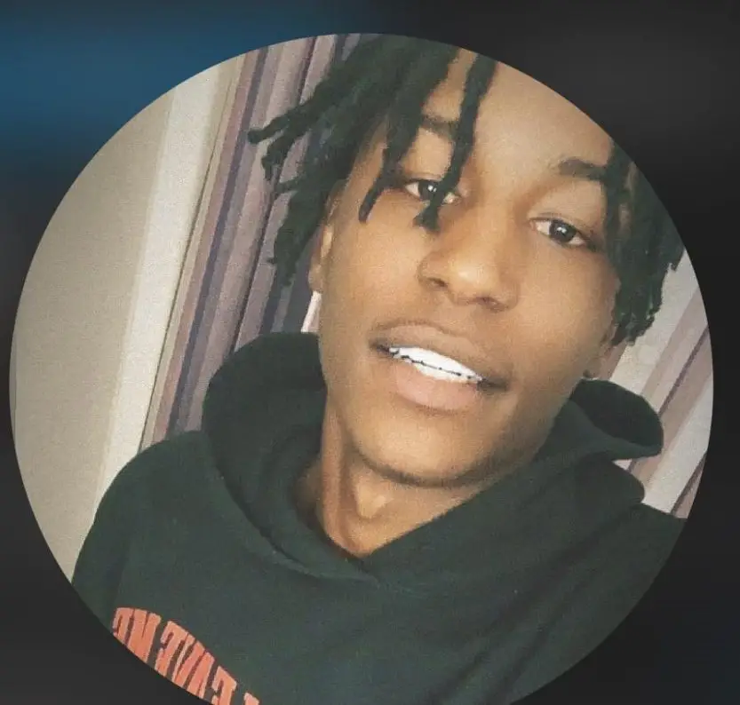 Zavion Flowers: Man killed in Back of the Yards shooting