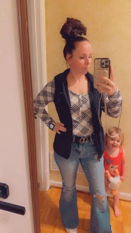 Megan Persiani: Alabama woman hit, killed while walking along side of highway