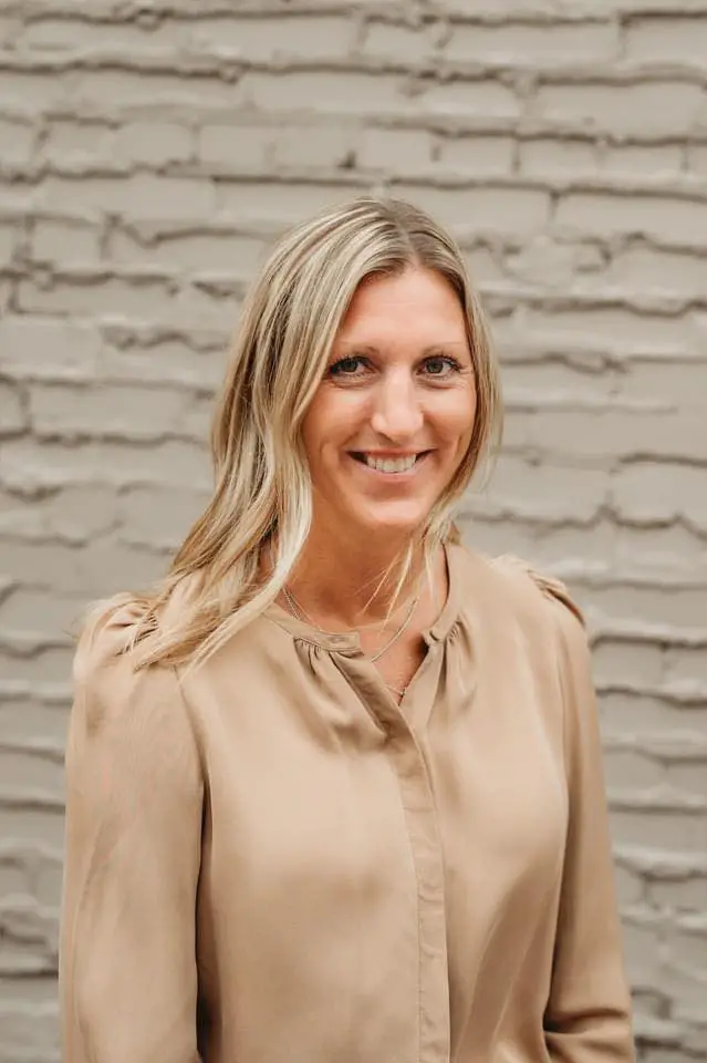 Jenny Wiederholt Pine, a beloved coach and advisor, passes away